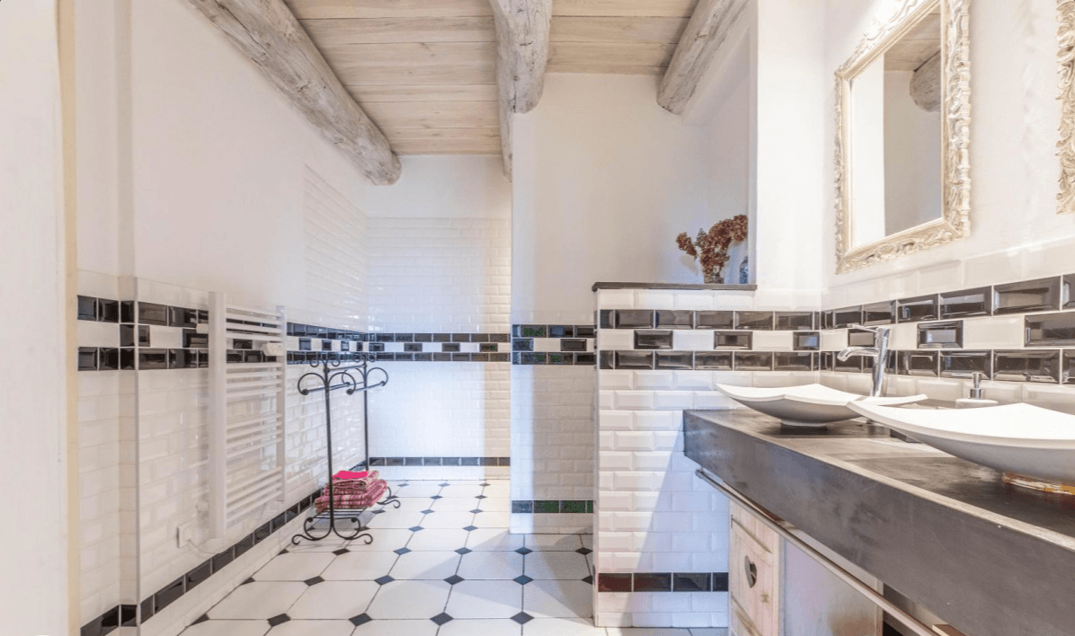 Annabelle : salle de bain élégante
